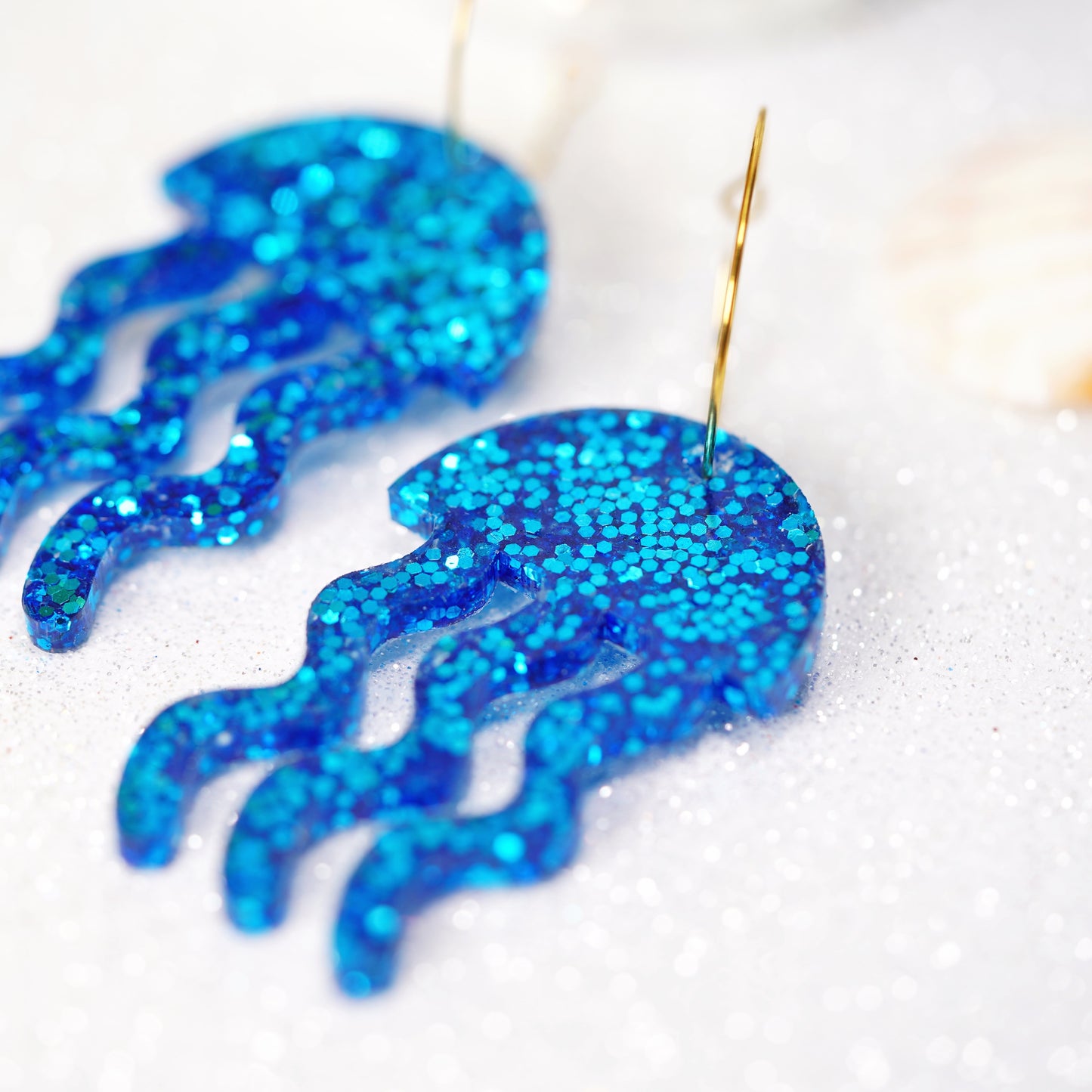 Resin jellyfish earrings Blue