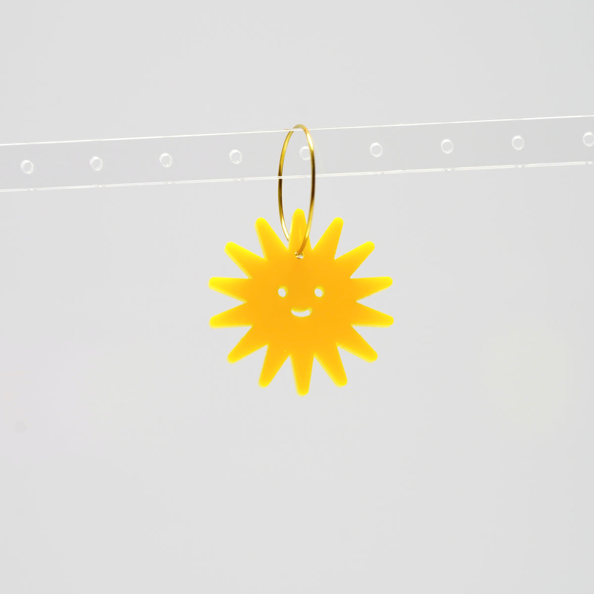 Star Creature Earrings Yellow Kuppi and Bear
