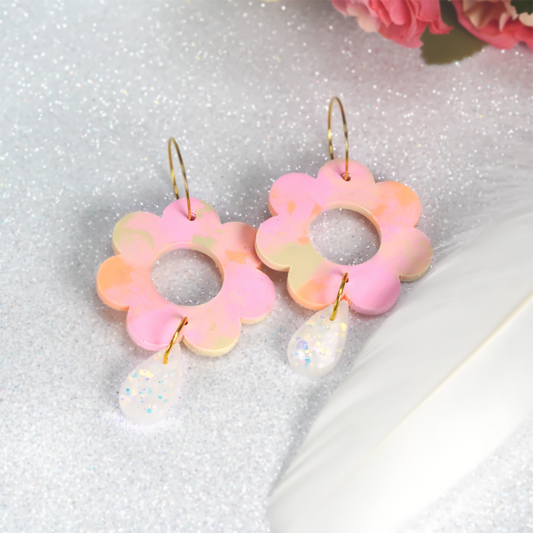 Resin flower wreath earrings