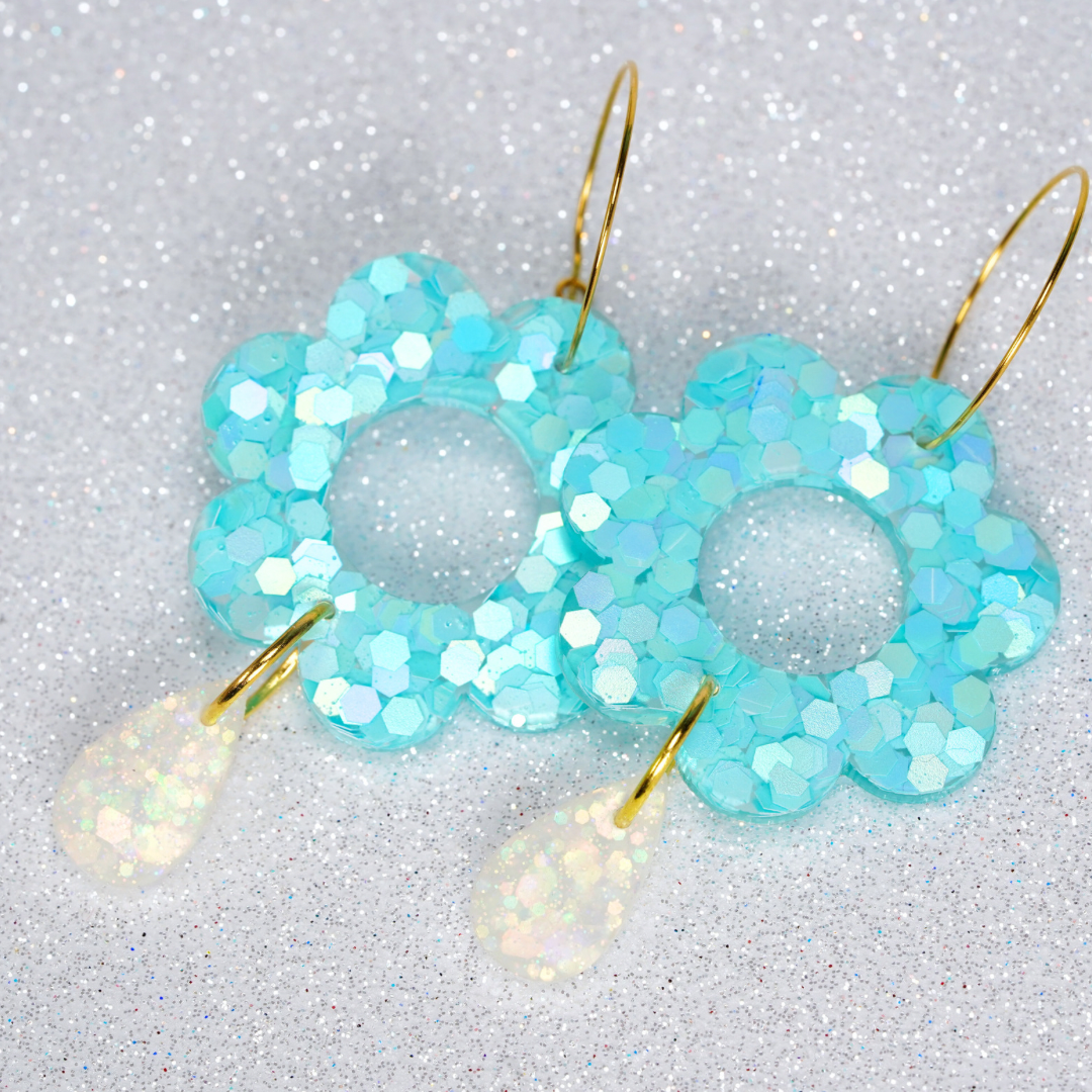 Resin flower drop earrings shell blue