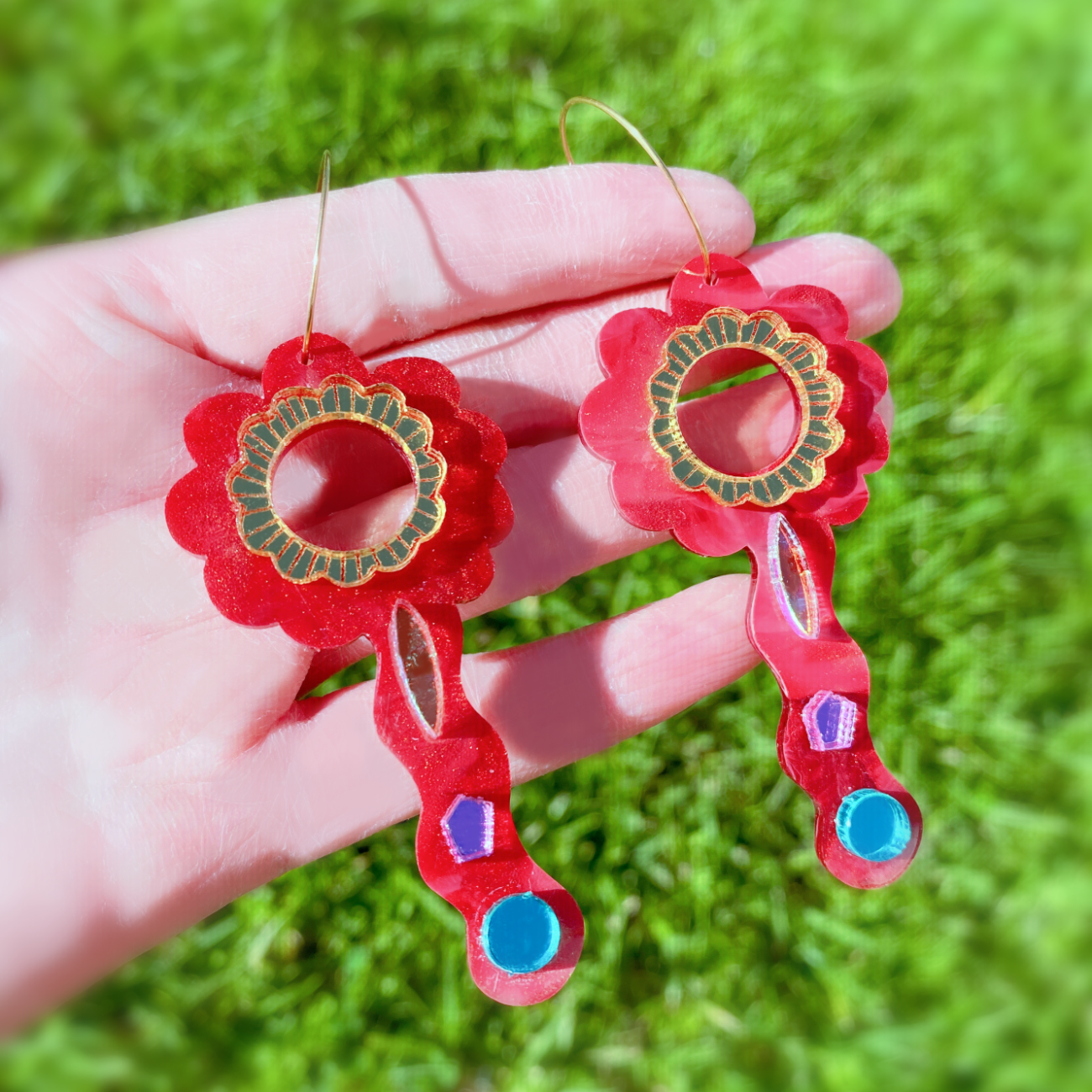 Magical Flower dance earring (Red)