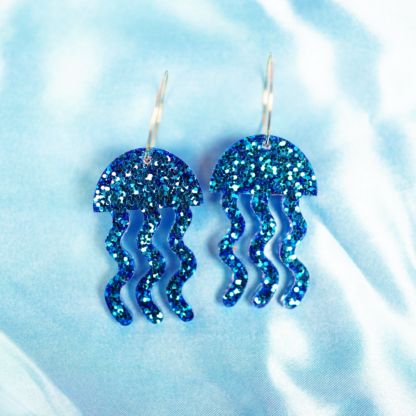 Resin jellyfish earrings Blue