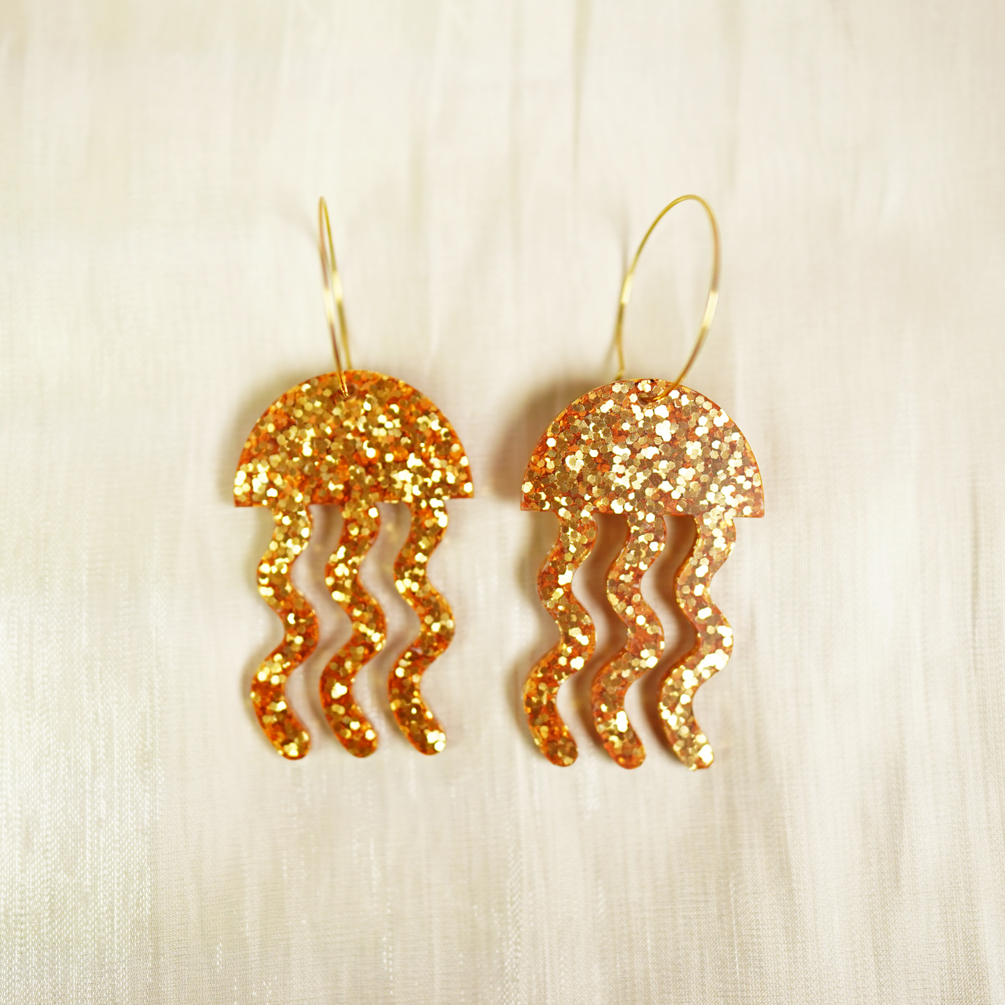 Resin jellyfish earrings gold