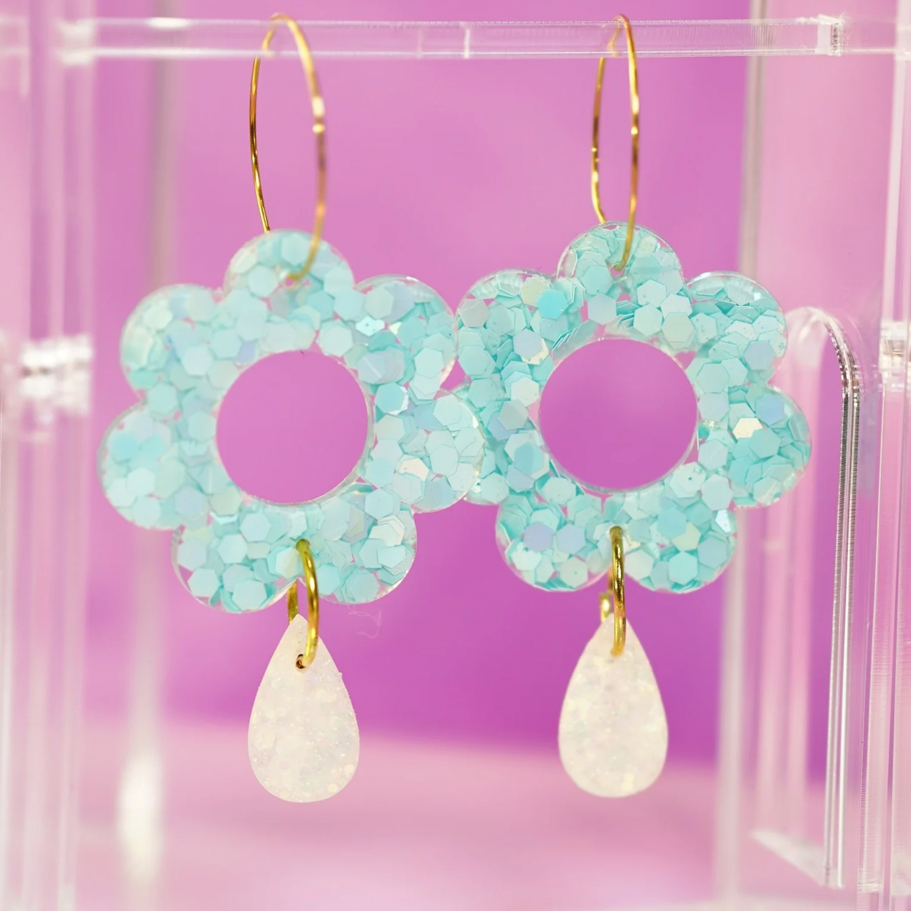 Resin flower drop earrings shell blue