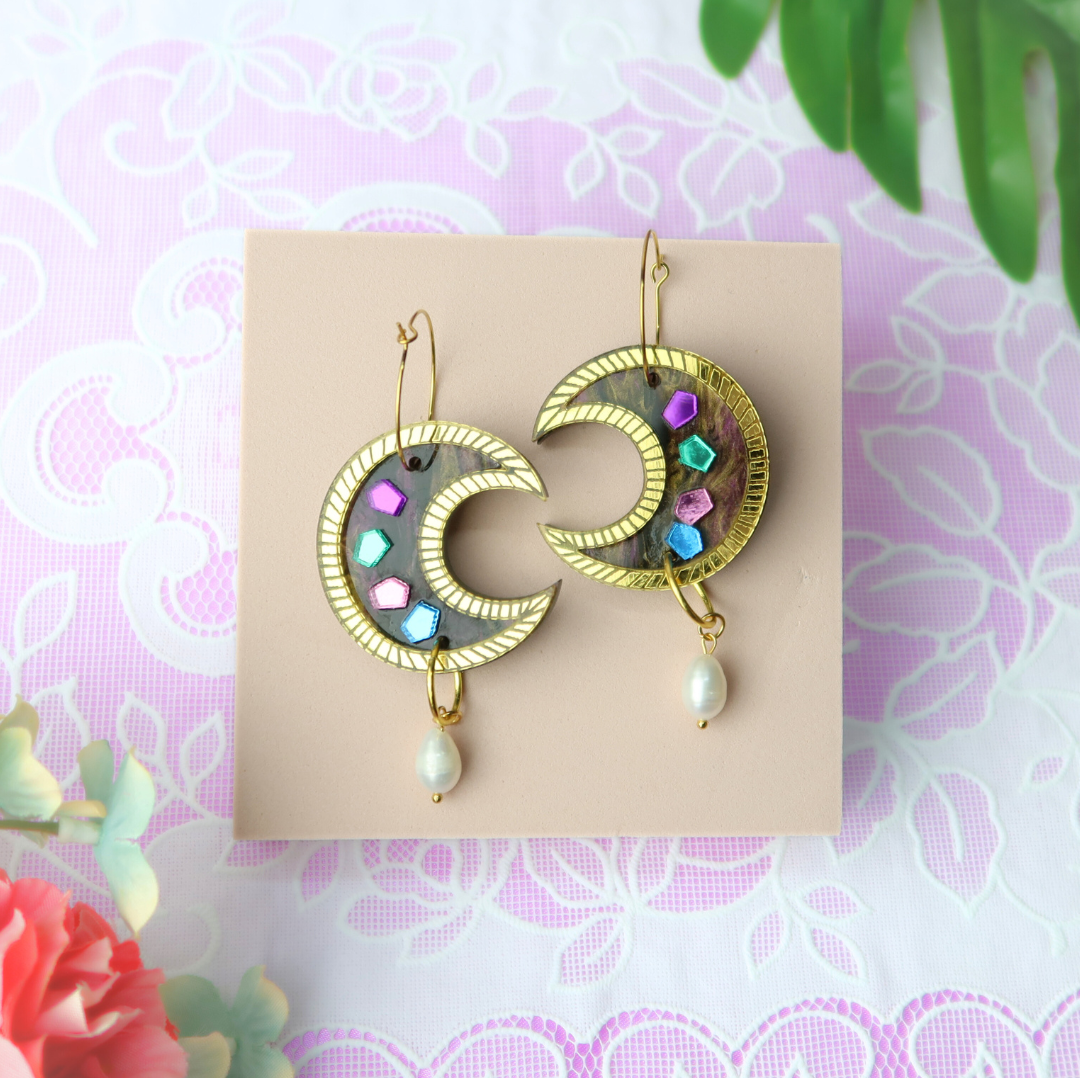 Kuppi and bear crescent moon  earrings