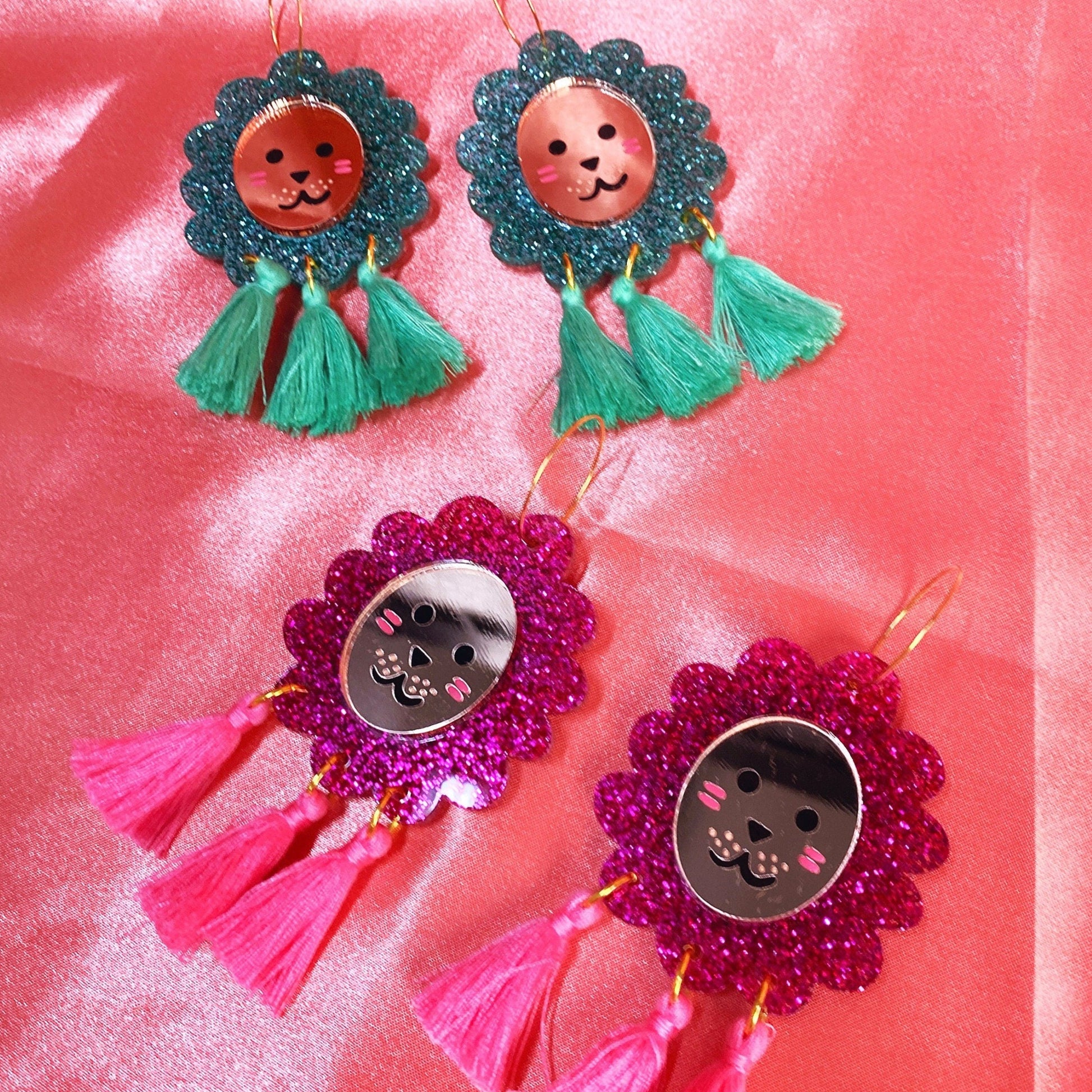 Lion head glitter hoop earrings (pink)- Earrings - Kuppiandbear