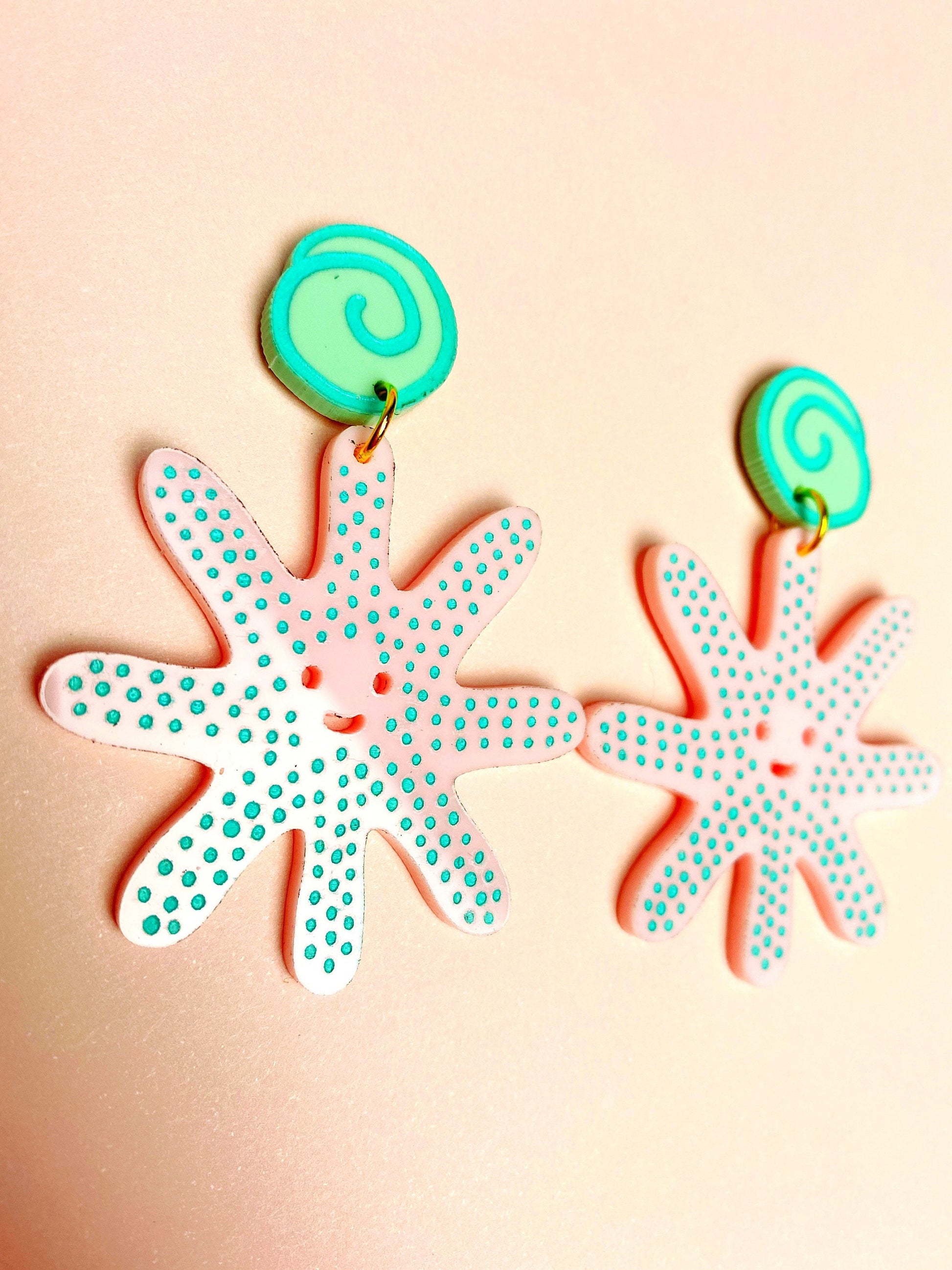 Baby Starfish With Seashell Acrylic Earrings - Earrings - Kuppiandbear