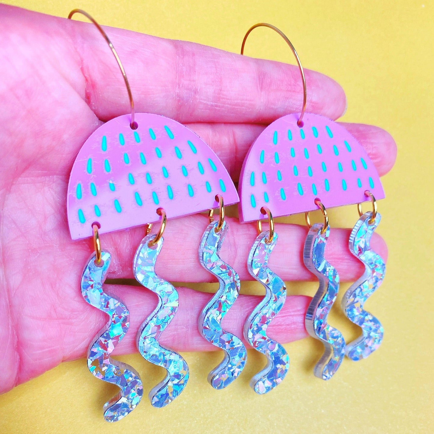 Glitter jellyfish acrylic earrings - Acrylic earrings - Kuppiandbear